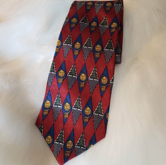 XYC Inc Red Silk Neck Tie - Picture 3 of 5